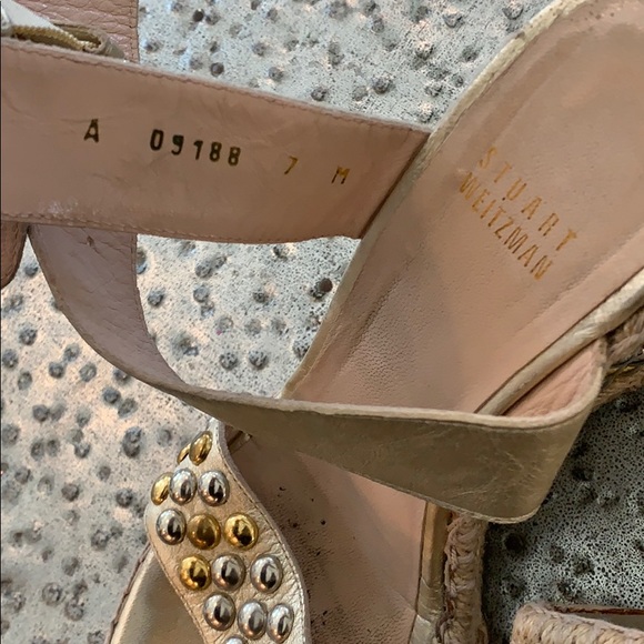 Stuart Weitzman- Hubcaps Bullets Wedges size 7 - Picture 3 of 5